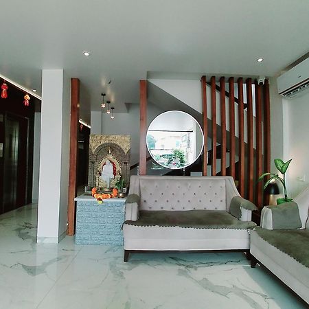 Hotel Sai Pratik, Newly Built Up, Complimentary Shuttle To The Temple Shirdi Exterior foto